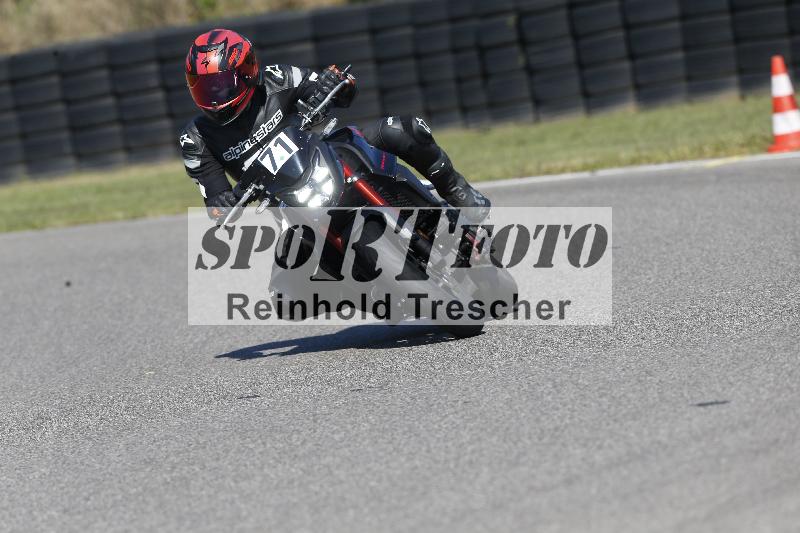 Archiv-2025/49 26.08.2025 Cornu Master School ADR/gruen-vert/71